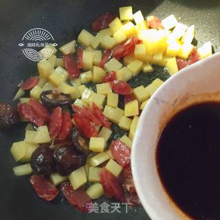 腊味土豆焖饭的做法步骤：11