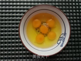 香葱滑炒鸡蛋的做法步骤：1