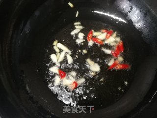 香葱滑炒鸡蛋的做法步骤：4