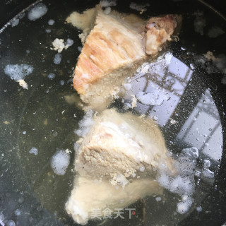 “面食”南瓜花肉汤过水面的做法步骤：9