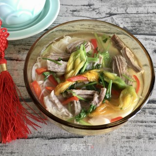 “面食”南瓜花肉汤过水面的做法步骤：18