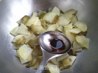 土豆炒榨菜的做法步骤：7