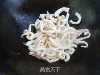 鱿鱼炒黄瓜的做法步骤：4