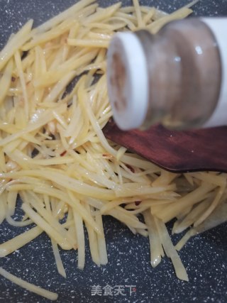 辣椒土豆丝的做法步骤：4