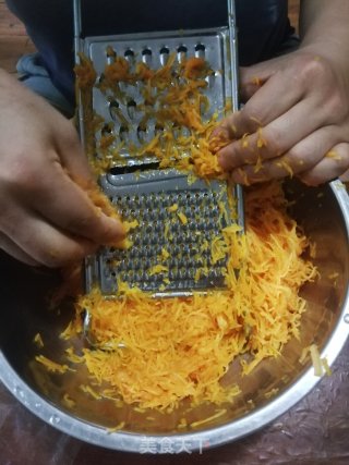 咸味南瓜饼的做法步骤：1