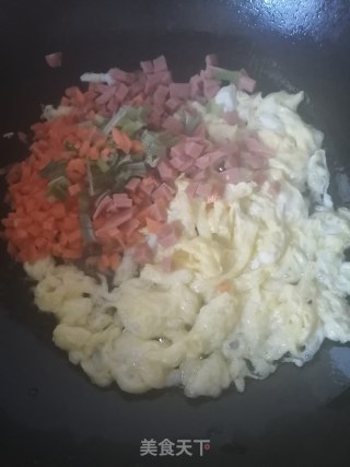 家常炒饭的做法步骤：3