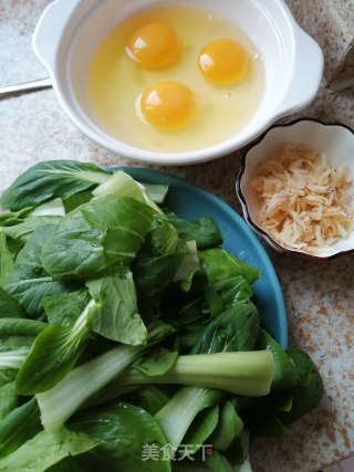 虾米鸡蛋炒油菜的做法步骤：1