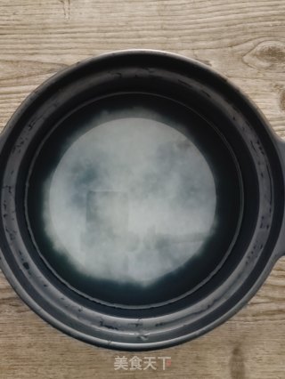 虾皮丝瓜粥的做法步骤：1