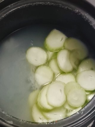 虾皮丝瓜粥的做法步骤：3