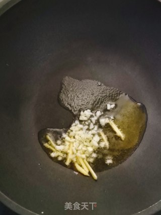 玉米青豆炒虾仁的做法步骤：1