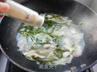 素三鲜汤的做法步骤：5