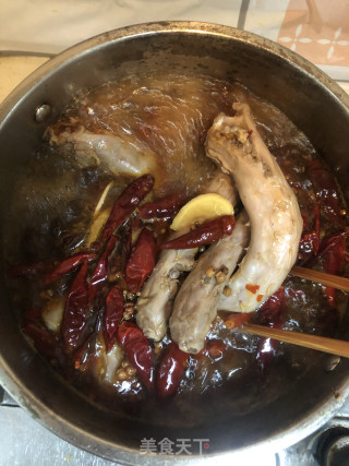 麻辣鸭脖的做法步骤：26