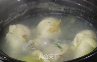 酥皮鸡腿的做法步骤：2
