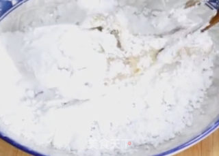 酥皮鸡腿的做法步骤：3