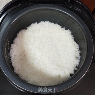 鸡肉香菇南瓜饭的做法步骤：1