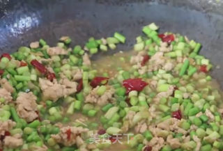 蒜苔肉末丁的做法步骤：5