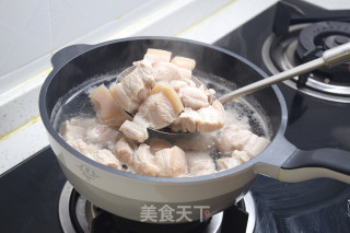 “红烧肉”无需长时间炖的家常做法的做法步骤：1