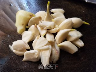 大肉蟹蒸糯米饭的做法步骤：5
