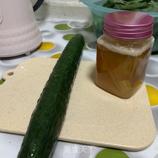 黄瓜蜂蜜饮的做法步骤：1