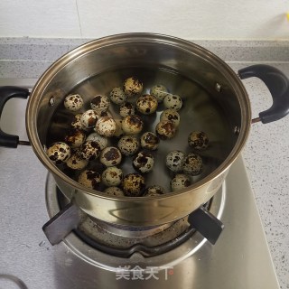 可乐鹌鹑蛋的做法步骤：2