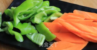 小炒油豆腐的做法步骤：2