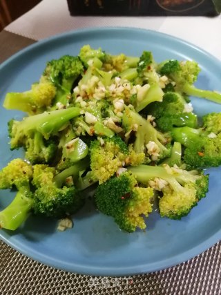 蒜末凉拌西兰花的做法步骤：4