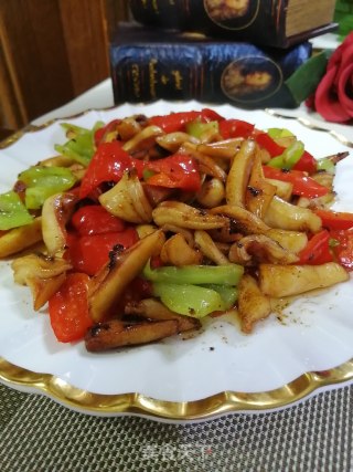 彩椒炒鱿鱼的做法步骤：11