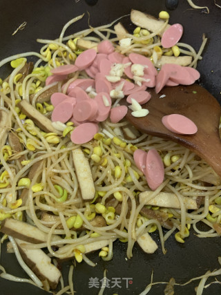 黄豆芽火腿炒豆干的做法步骤：11
