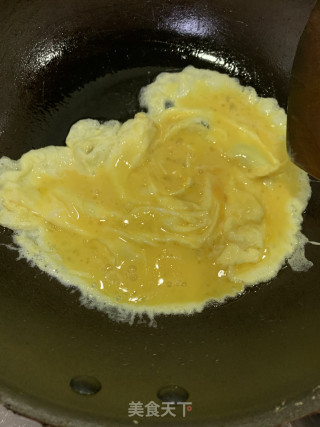 芦笋炒鸡蛋的做法步骤：5