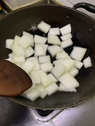 冬瓜火腿的做法步骤：2