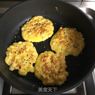 奶香玉米饼的做法步骤：6