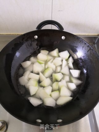 虾皮焖冬瓜的做法步骤：3