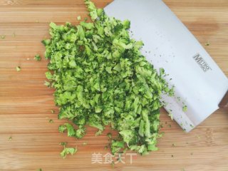 蔬菜蛋包饭的做法步骤：6