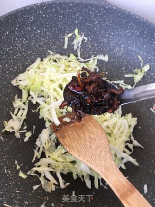 油鸡枞菌炒包菜的做法步骤：9
