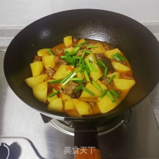 西红柿土豆炖牛肉的做法步骤：11