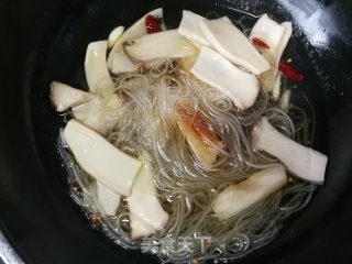 杏鲍菇炒粉条的做法步骤：7