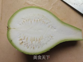 蒜蓉炒葫芦的做法步骤：1