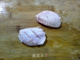 金沙鸡翅（空气炸锅版）的做法步骤：1