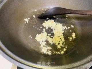 蒜泥炒菜心的做法步骤：3
