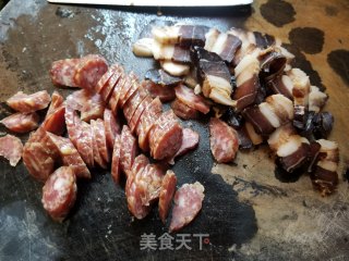 腊味煲仔饭的做法步骤：2