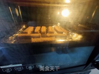 香烤吐司面包条的做法步骤：4