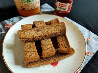 香烤吐司面包条的做法步骤：7