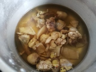 蒲瓜玉米炖鸡腿的做法步骤：3