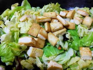 肉片豆腐炒圆白菜的做法步骤：12