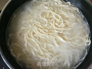 荆芥黄瓜凉饸饹的做法步骤：9