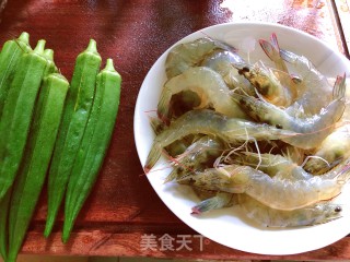 秋葵炒虾仁的做法步骤：1
