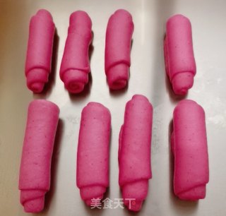 火龙果蝴蝶结面包的做法步骤：15