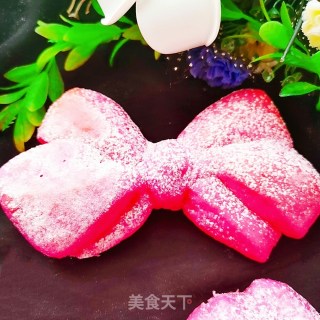 火龙果蝴蝶结面包的做法步骤：29