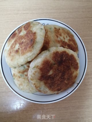 槐花发面层饼的做法步骤：7