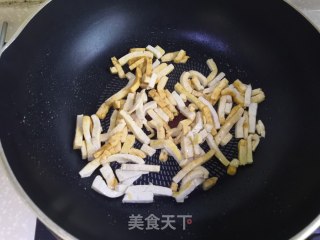 紫甘蓝炒豆腐的做法步骤：2